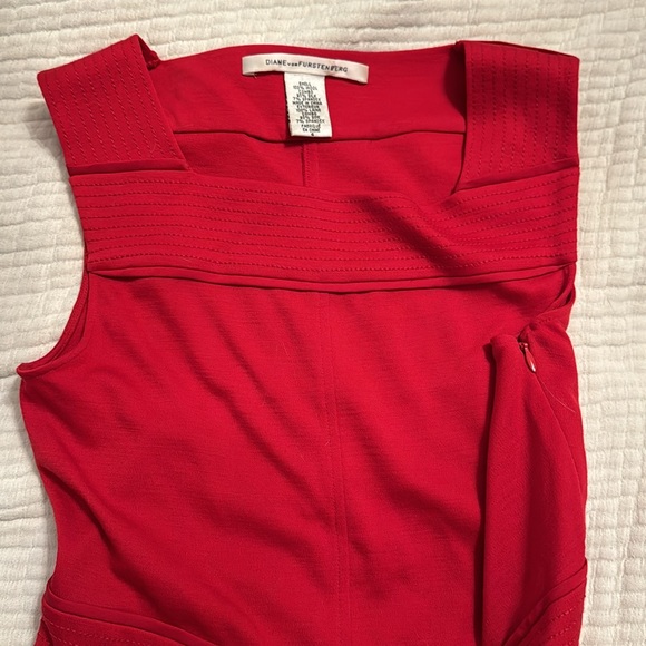 Red Diane Von Furstenberg Dress - Picture 3 of 5